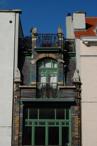 Lutherstraat 28, <a href='/nl/glossary/59' class='info'>dakkapel<span>Uit het dakvlak opgaand venster; meestal in hout en vaak onder spitse kap.</span></a> (foto 2007).