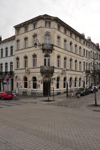 Koninklijke Sint-Mariastraat 150-152 (foto 2013).