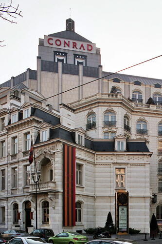 Louizalaan 77, huis Godefroy, vanaf 1911-1912 opgenomen in hotel, zijaanzicht (foto 2005).