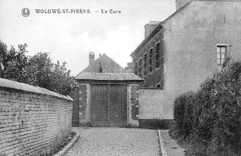Kleine Kerkstraat 2, de pastorij ca 1900 (Verzameling postkaarten J. Laureys).