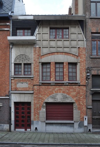 Rue Paul Devigne 103 (photo 2011).