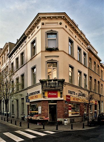 Elyzeese Veldenstraat 1a – Mercelisstraat 22 (foto 2010).