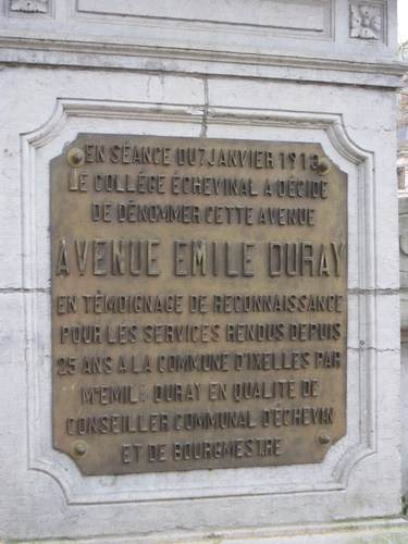 Émile Duraylaan, gedenkplaat ter ere van Émile Duray (foto 2011).