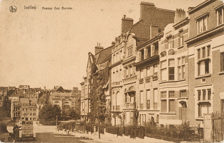 Avenue Géo Bernier, côté impair, s.d (Collection de cartes postales Dexia Banque).
