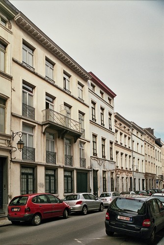 Rue Souveraine 29 à 21 (photo 2009).