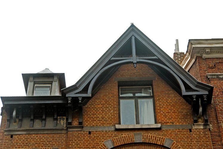 Van Elewyckstraat 8, detail van de zichtbare dakstoel (foto 2009).