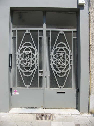 Chaussée de Waterloo 446, détail d’une porte en style Art Déco (photo 2005).